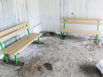 Béžová lavice s opěrkou DRL 06200 Mateřská škola č. 52